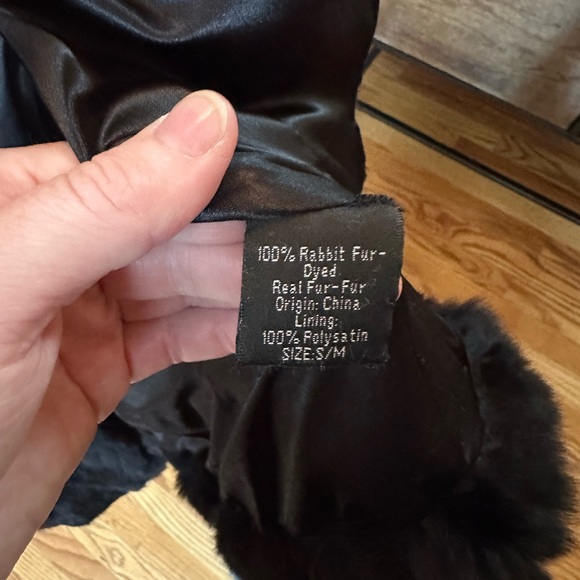 Authentic Rabbit Fur Vest - Picture 5 of 5